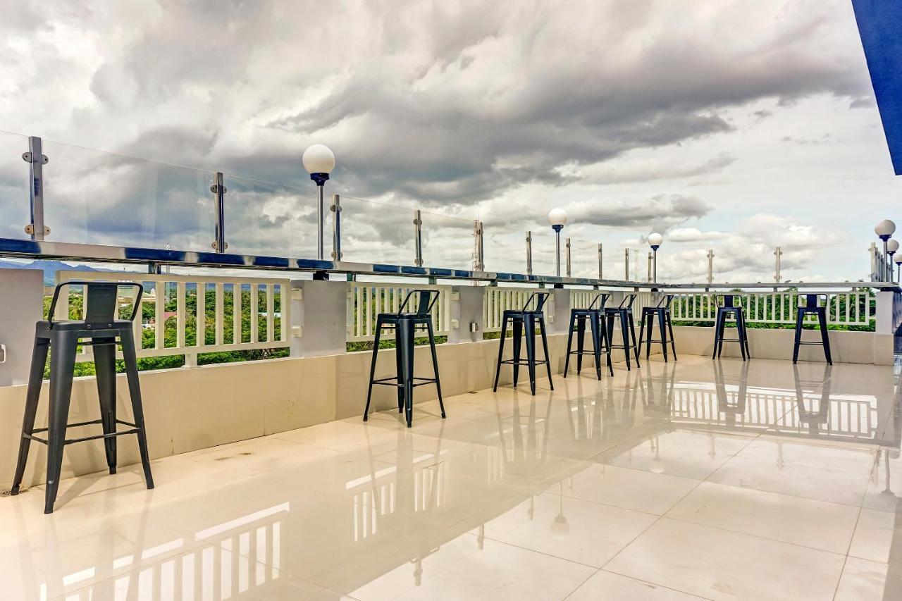Kirei Hotel Bantaeng 외부 사진