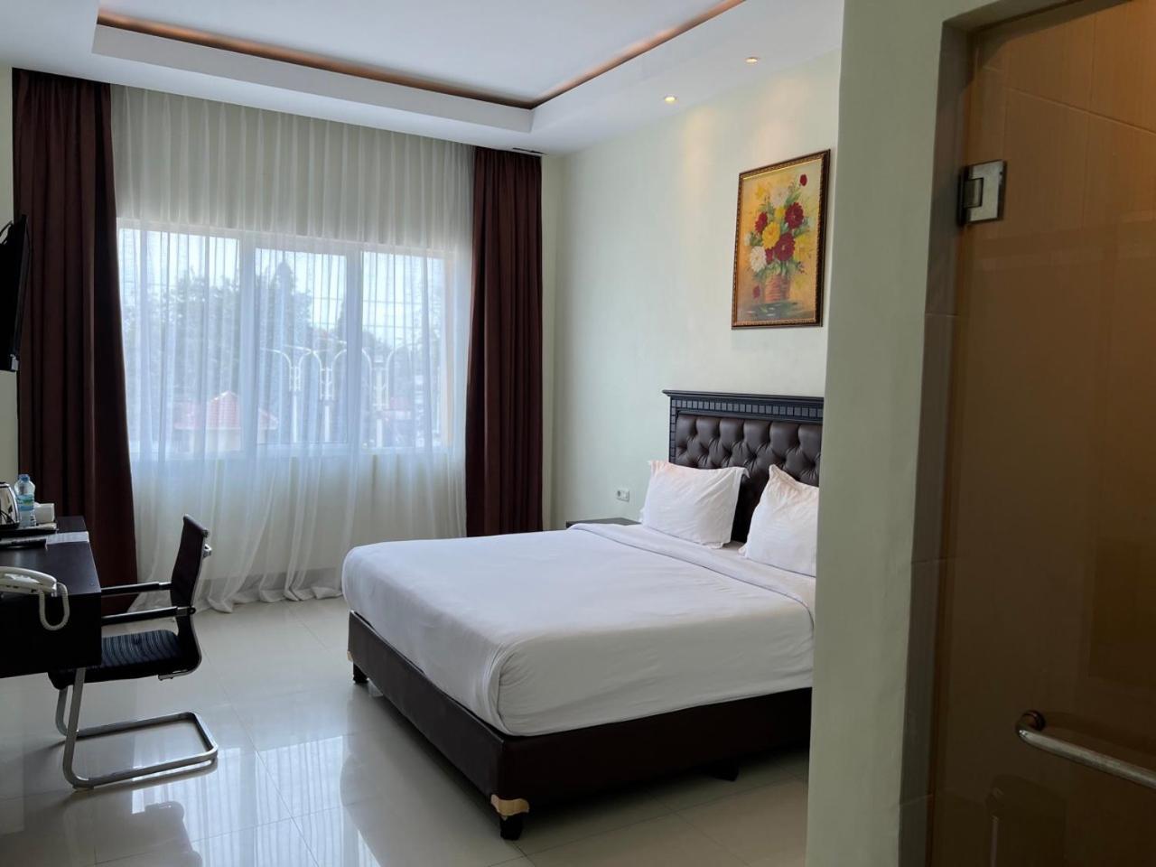 Kirei Hotel Bantaeng 외부 사진