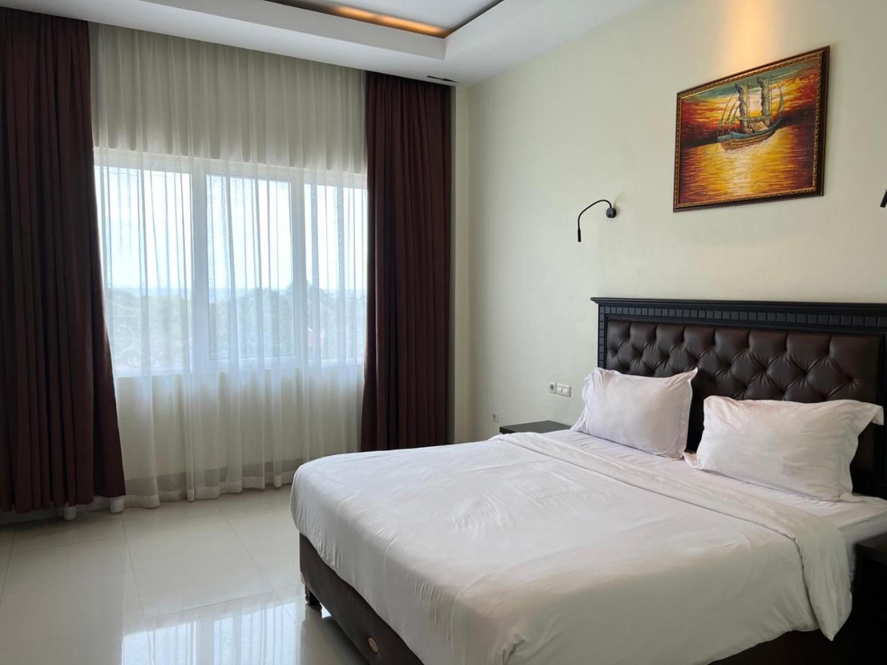 Kirei Hotel Bantaeng 외부 사진