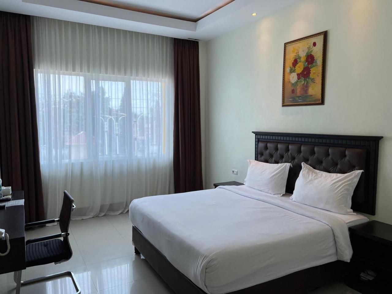 Kirei Hotel Bantaeng 외부 사진