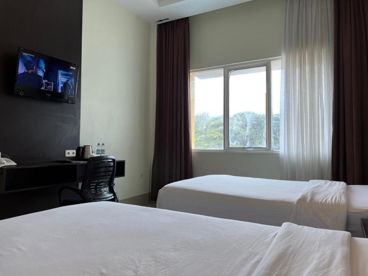 Kirei Hotel Bantaeng 외부 사진