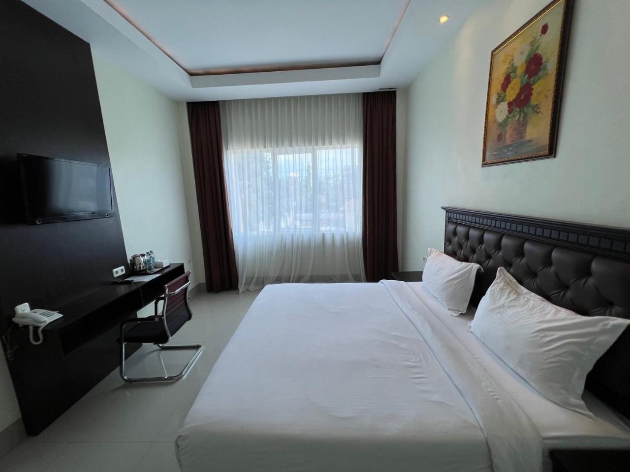 Kirei Hotel Bantaeng 외부 사진