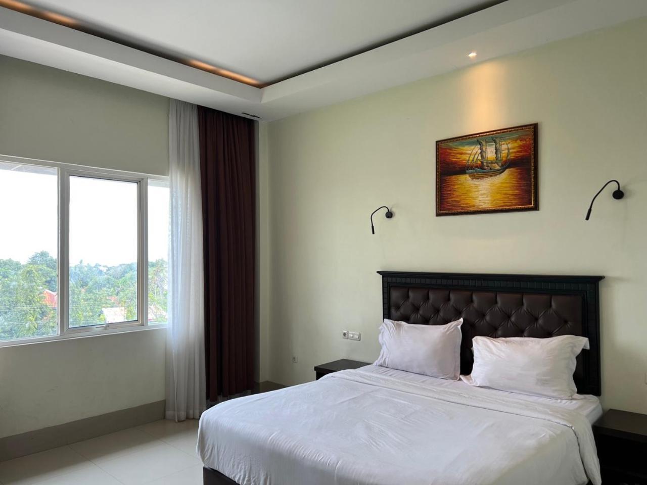 Kirei Hotel Bantaeng 외부 사진
