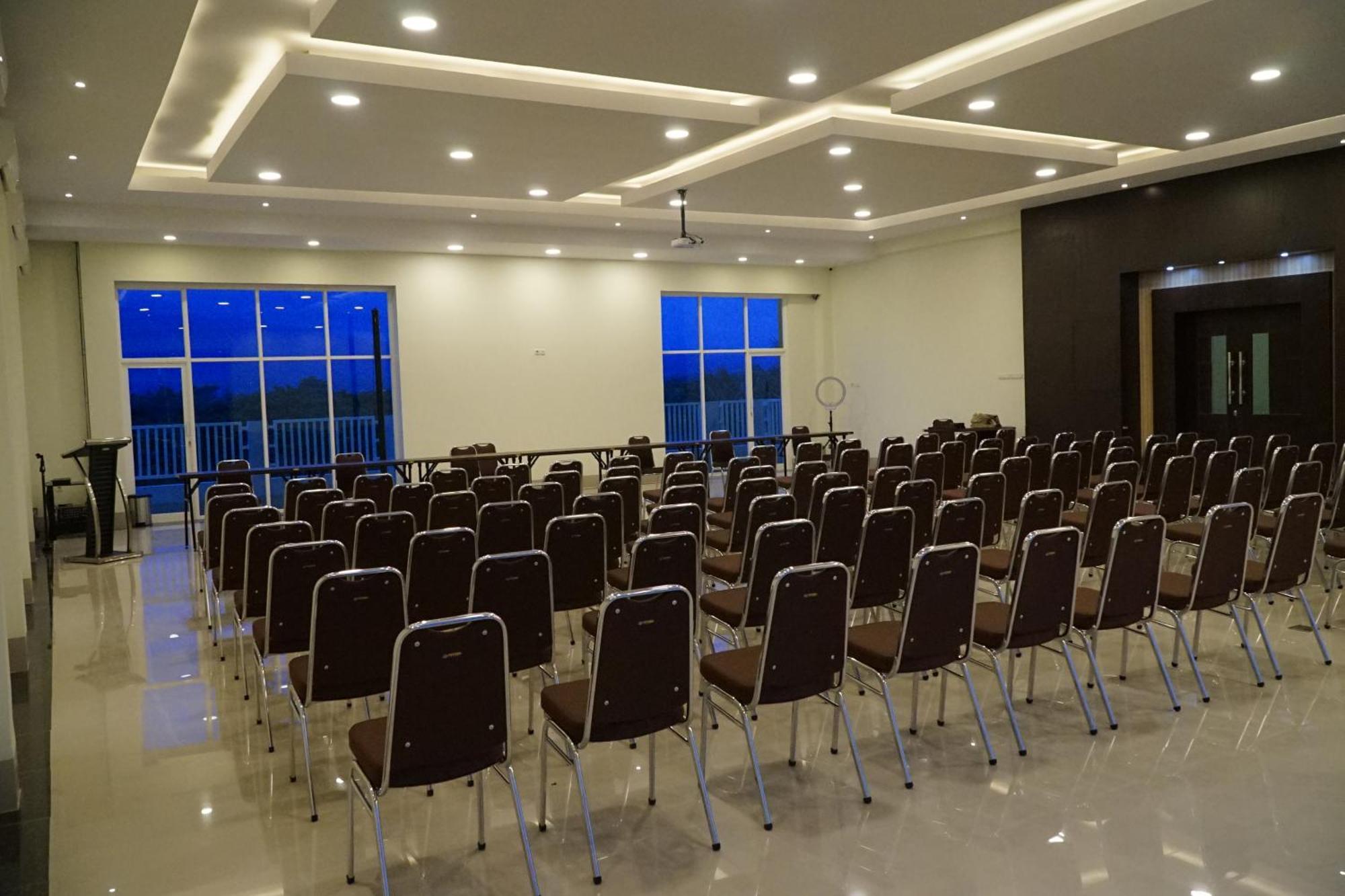 Kirei Hotel Bantaeng 외부 사진
