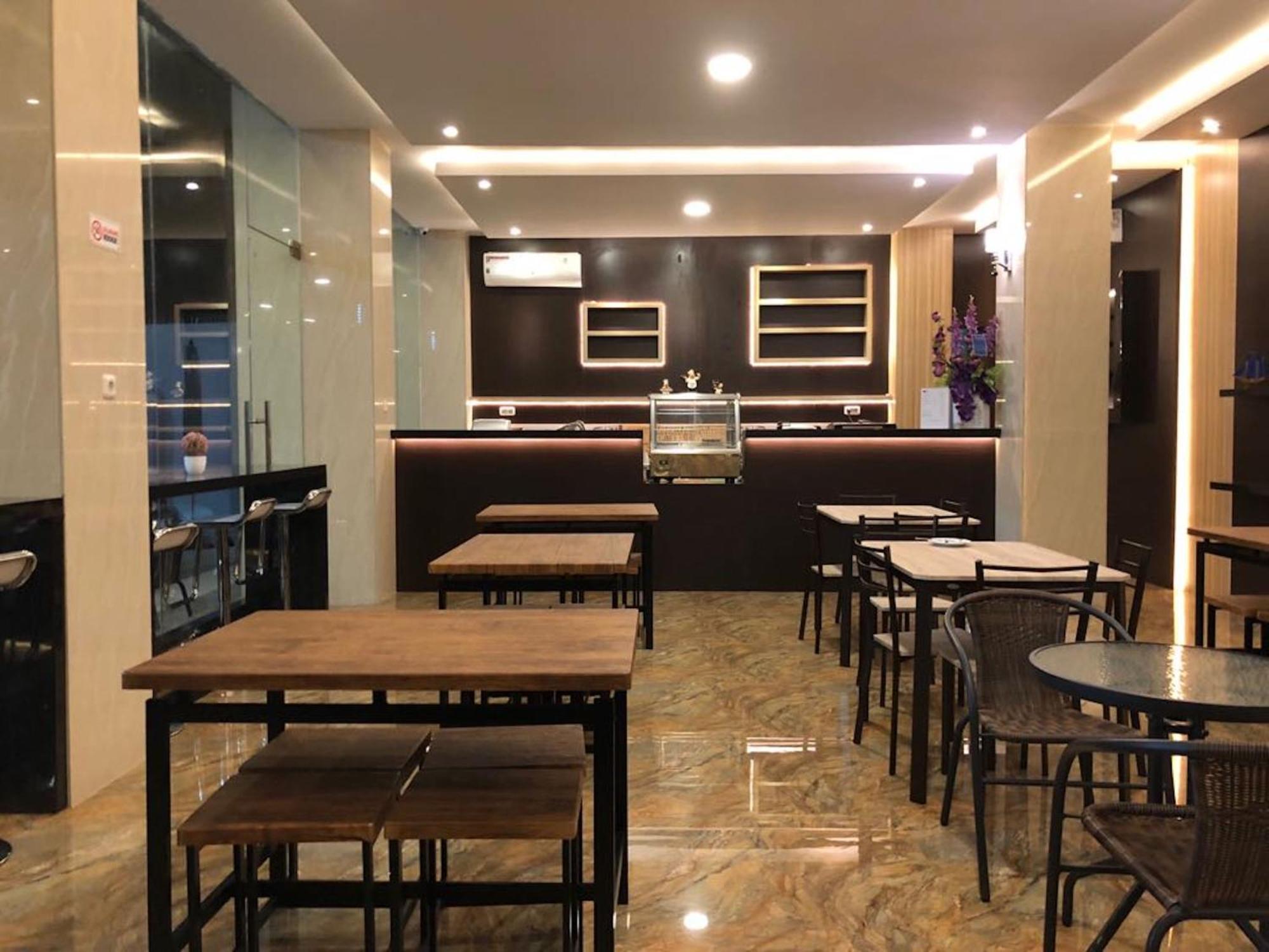 Kirei Hotel Bantaeng 외부 사진